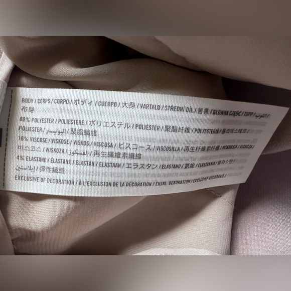 Abercrombie & Fitch Light Taupe Sloane Tailored Wide Leg Pant - 28/6 Short - Picture 9 of 11